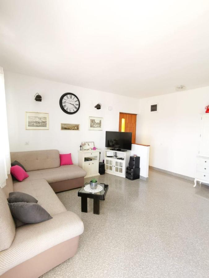 Apartments By The Sea Mimice, Omis - 14230 Exterior foto